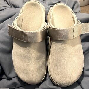 UGG women’s gray clogs